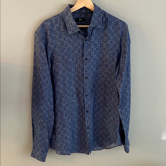 Hugo Boss Geometric 100% Linen Button Down Shirt Large - Picture 2 of 10